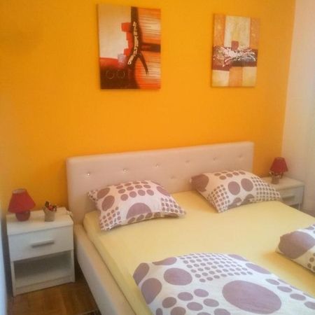נובי סאד Apartman Marina Sa Garazom מראה חיצוני תמונה