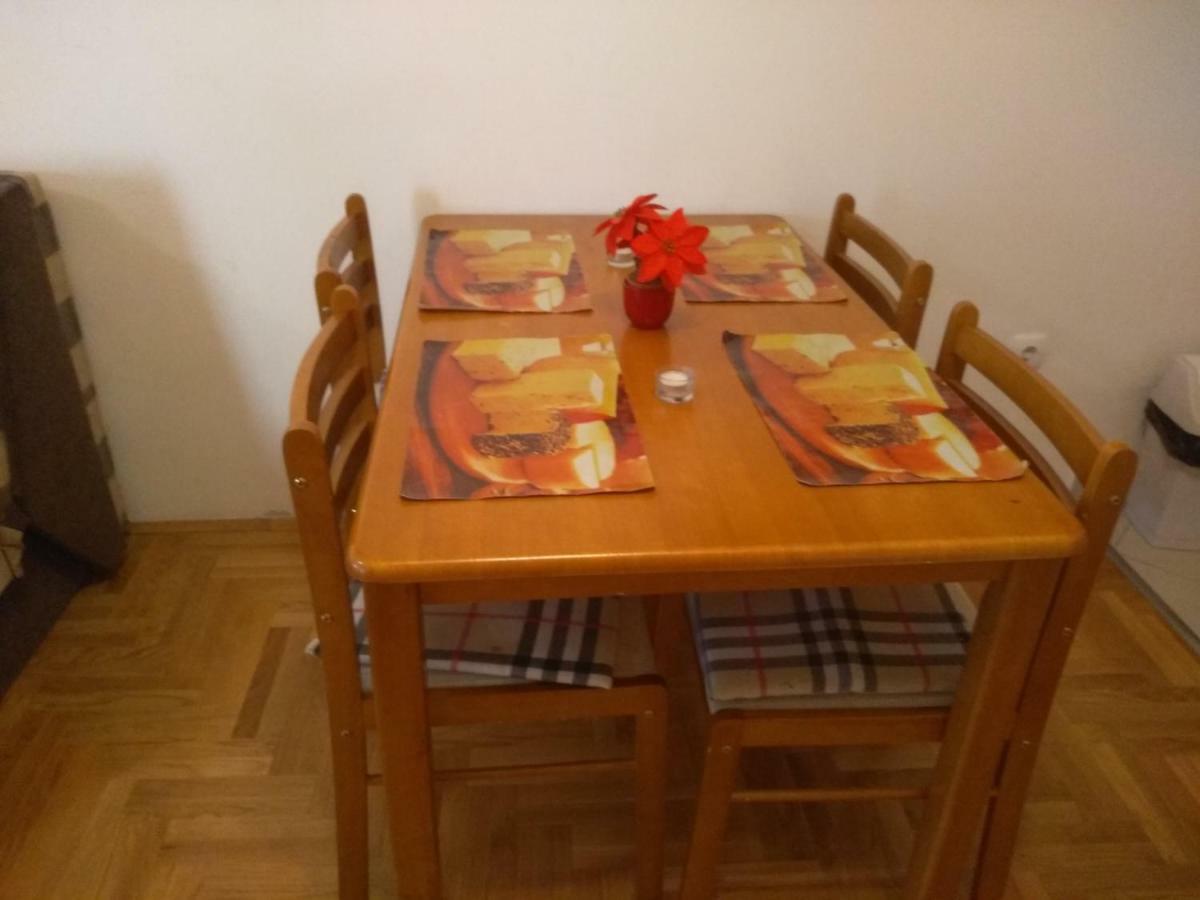 נובי סאד Apartman Marina Sa Garazom מראה חיצוני תמונה