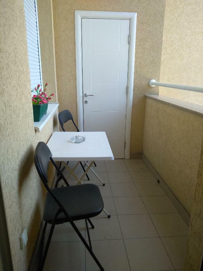 נובי סאד Apartman Marina Sa Garazom מראה חיצוני תמונה