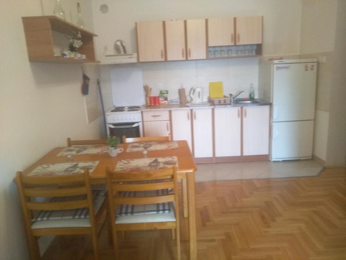 נובי סאד Apartman Marina Sa Garazom מראה חיצוני תמונה